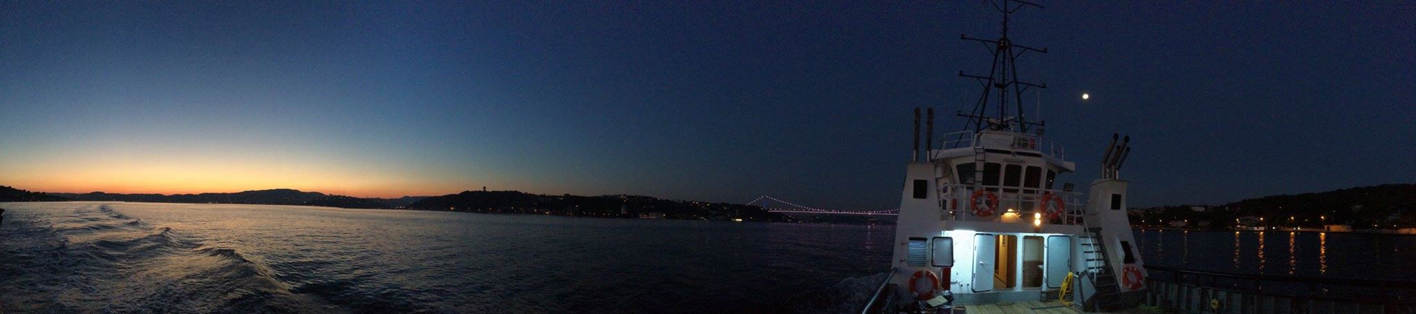 darkblurbg